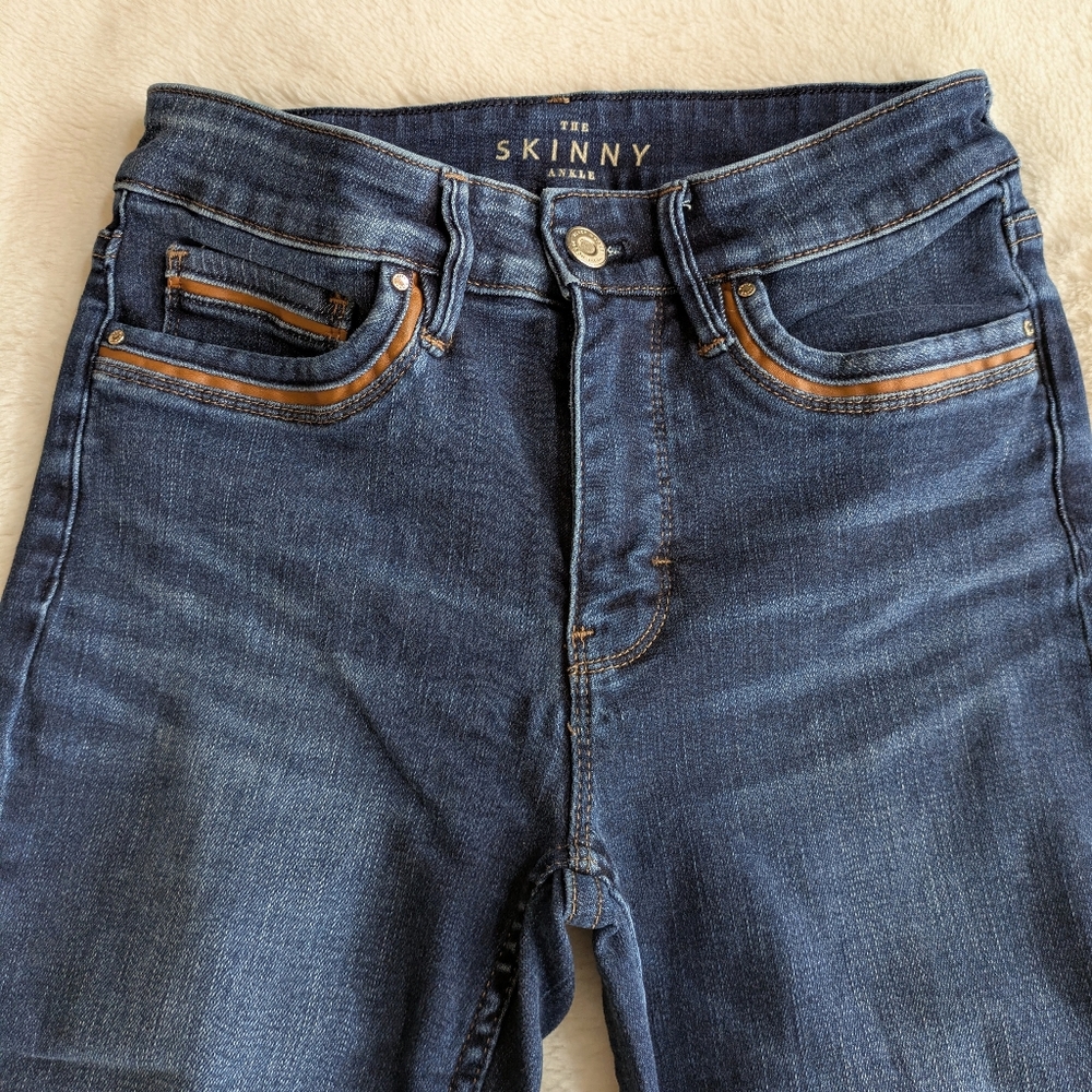 White House Black Market Everyday Soft Dark High-Rise Skinny Ankle Jeans Size 0 - Picture 3 of 11